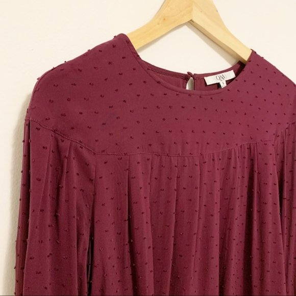NEW Q&A Flowy Burgundy Dot Blouse Wine Red Small - Picture 2 of 5
